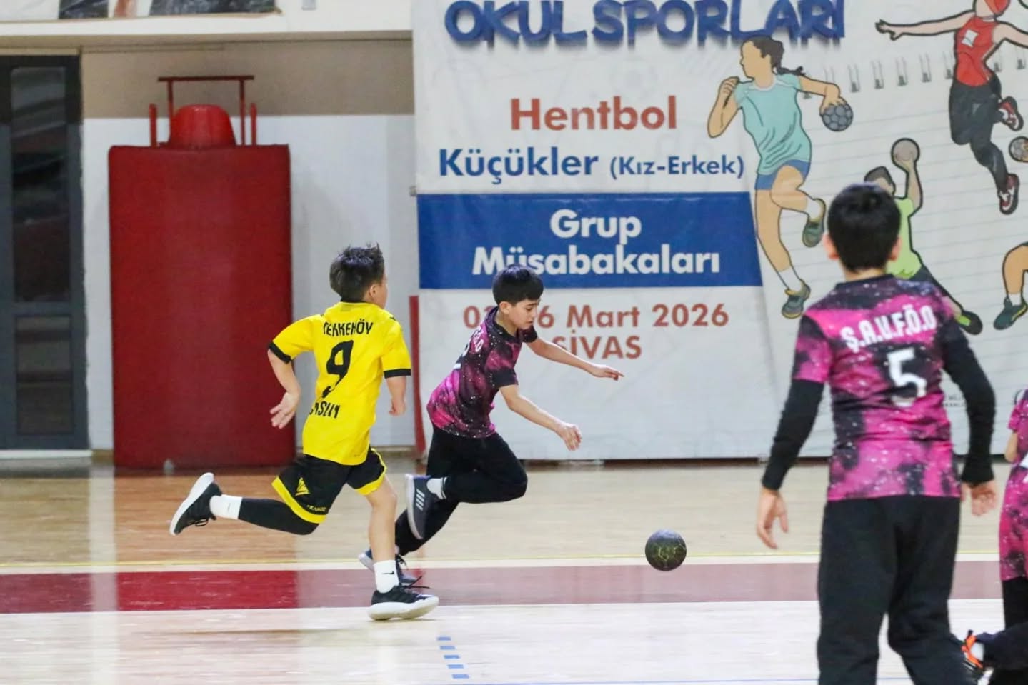 Sivas, hentbolun küçük yıldızlarını ağırlıyor