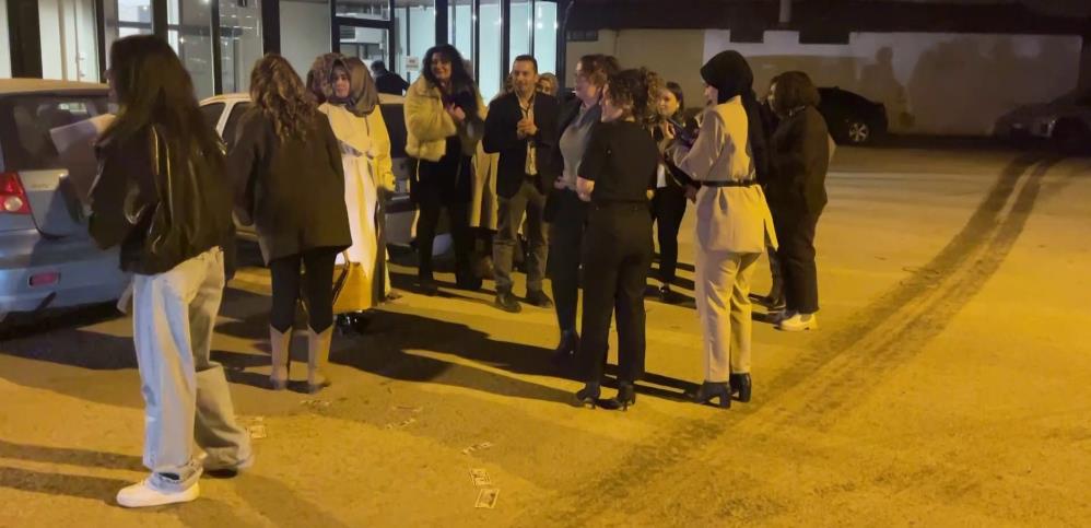 Sivas'ta aracına tır çarptı şakası halayla sonuçlandı