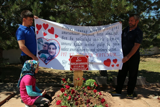 KEVSER IRMAĞI´NIN KENARINDA OĞLUMLA KUTLUYORDUR DOĞUM GÜNÜNÜ