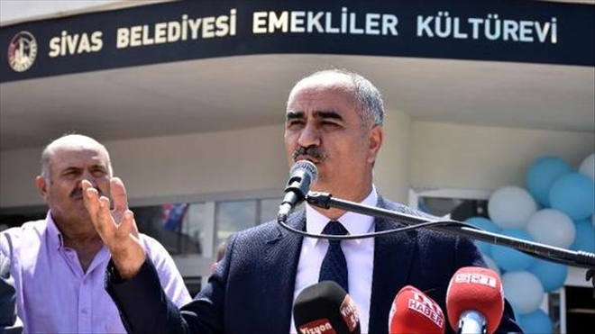 EMEKLİLERE ÖZEL ÇAY 50 KURUŞTAN VERİLECEK