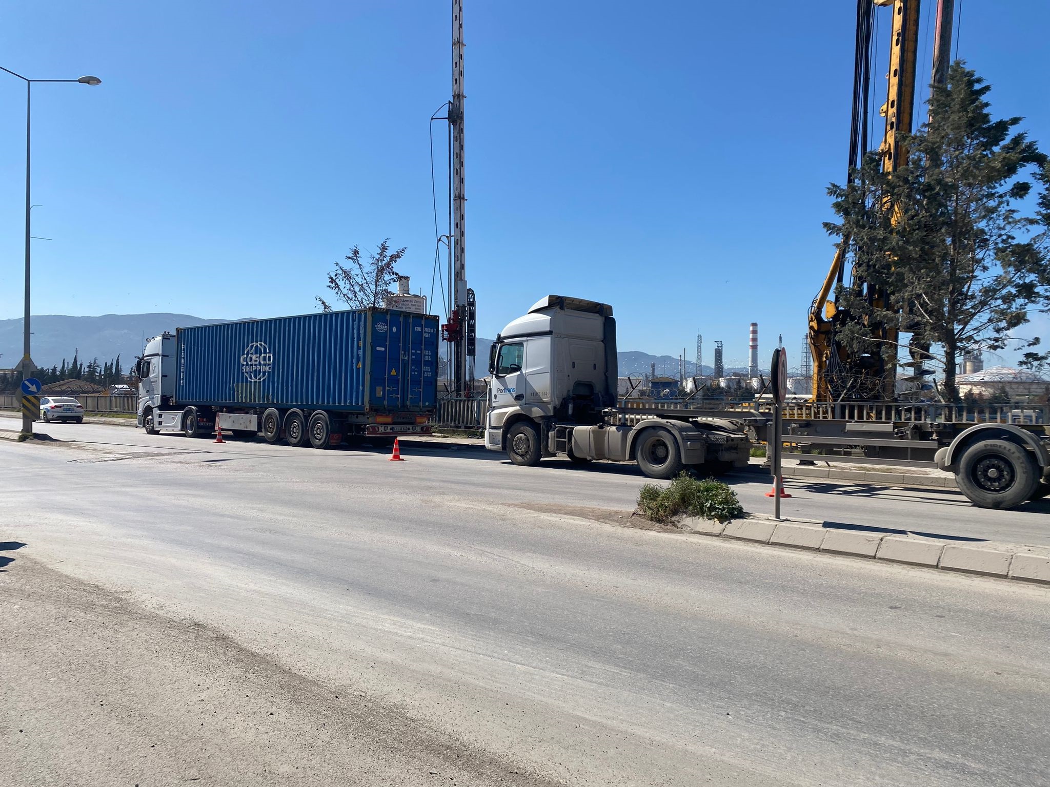 İki TIR’ın arasında sıkışıp öldü