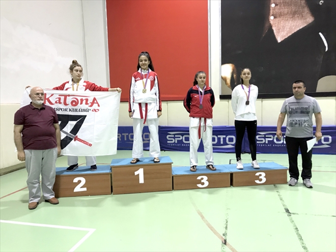 KARATECİLER DERECE YAPTI