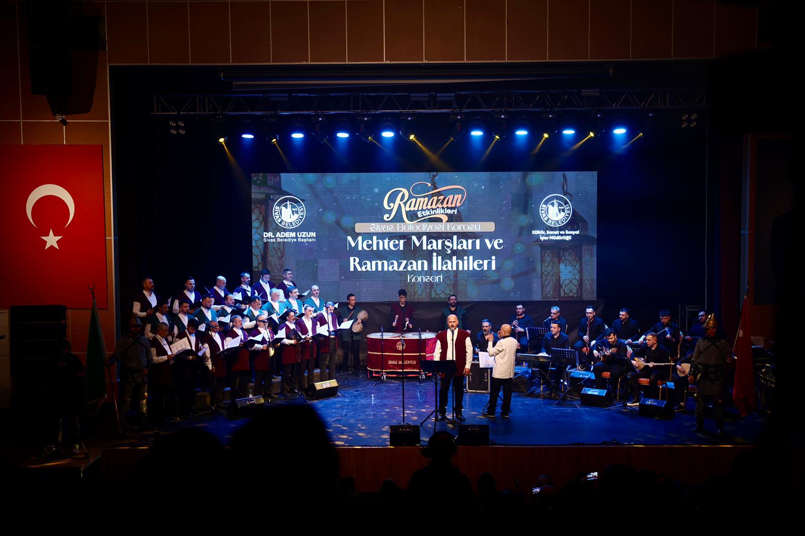 Sivas’ta Ramazan’a Mehter ve İlahi Coşkusu