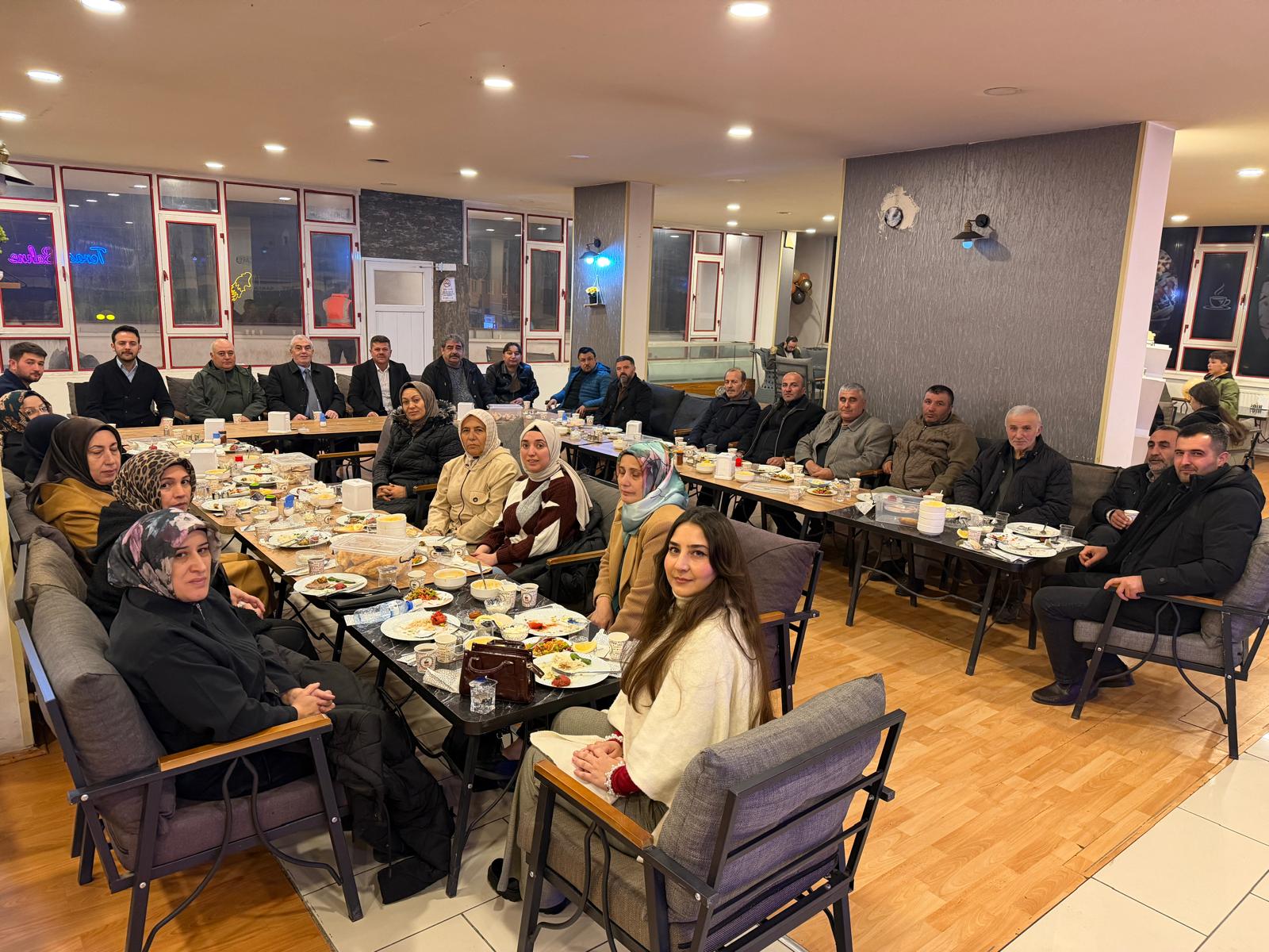 Sivas’ta MHP’den dayanışma ve paylaşma iftarı