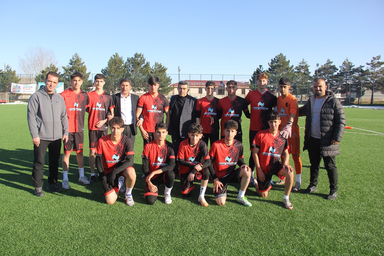 Şampiyon Sporculara Ödül ve Destek Yağdı