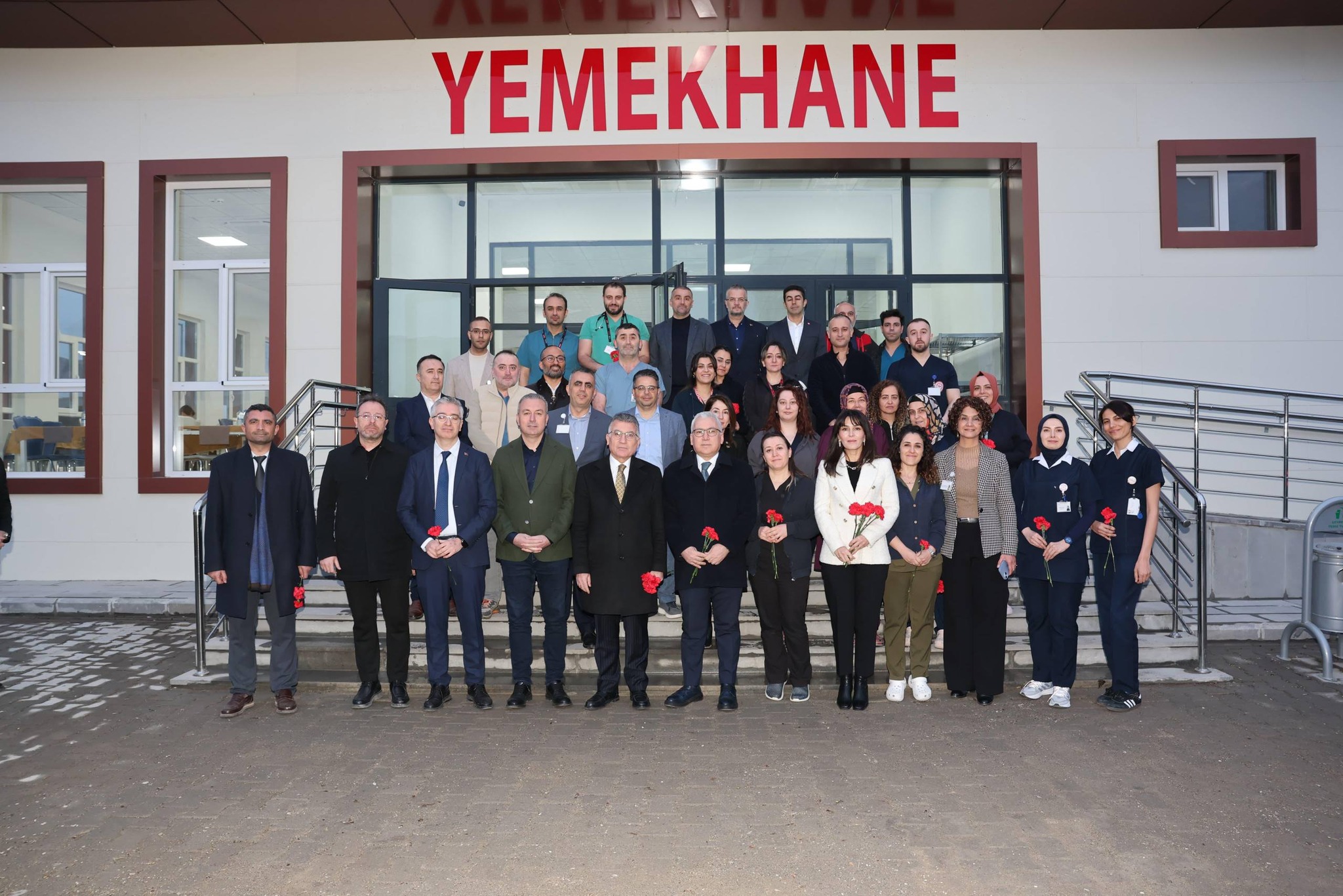 Sivas'ta sağlık çalışanları için Ramazan sofrası kuruldu