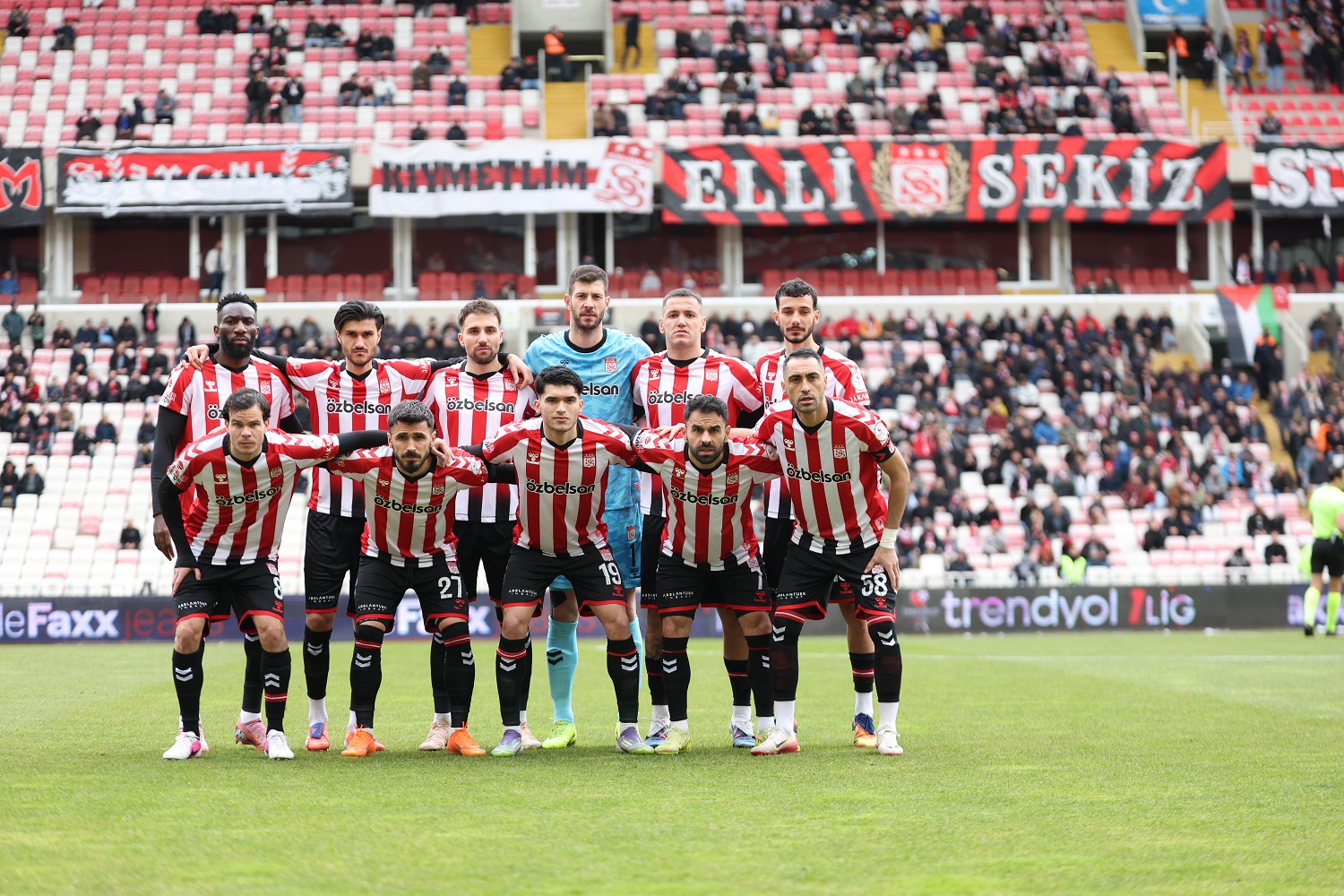 Sivas’ta ilk yarının son saniyelerinde güldü