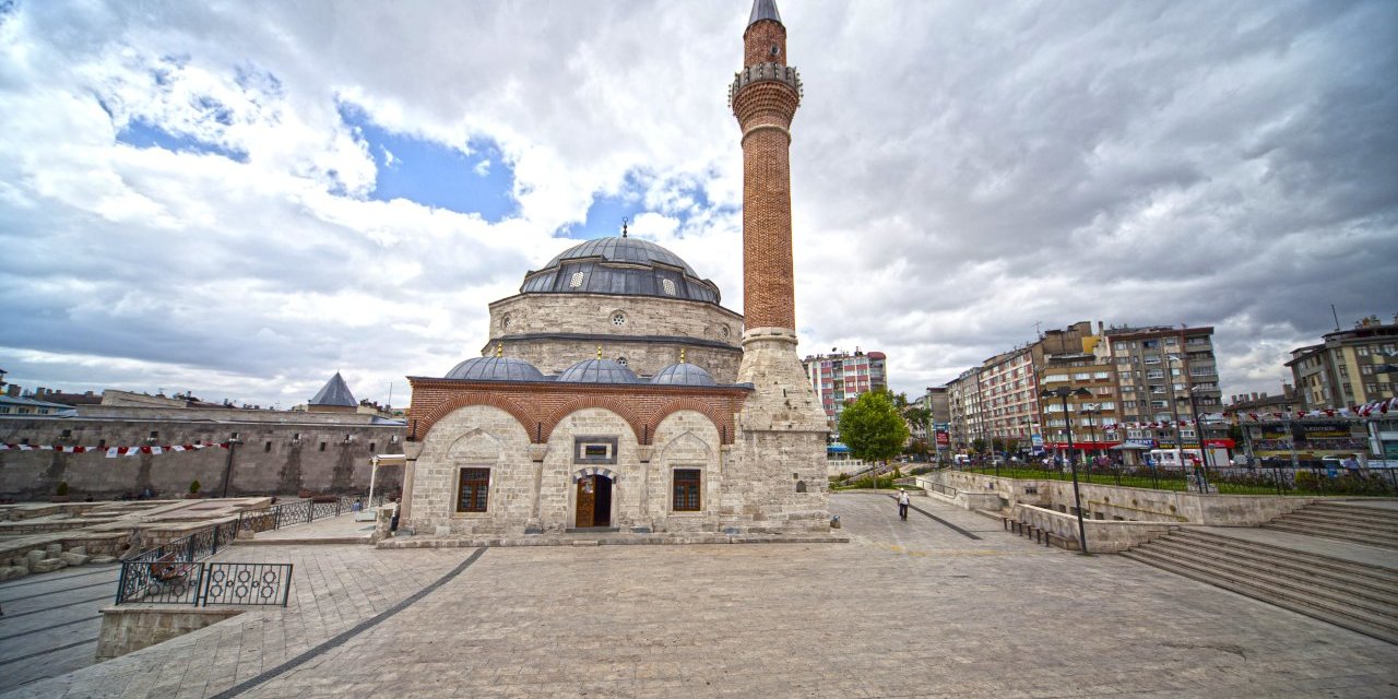 Sivas'ta camilerde su israfı tartışması: Kota sistemi gündemde