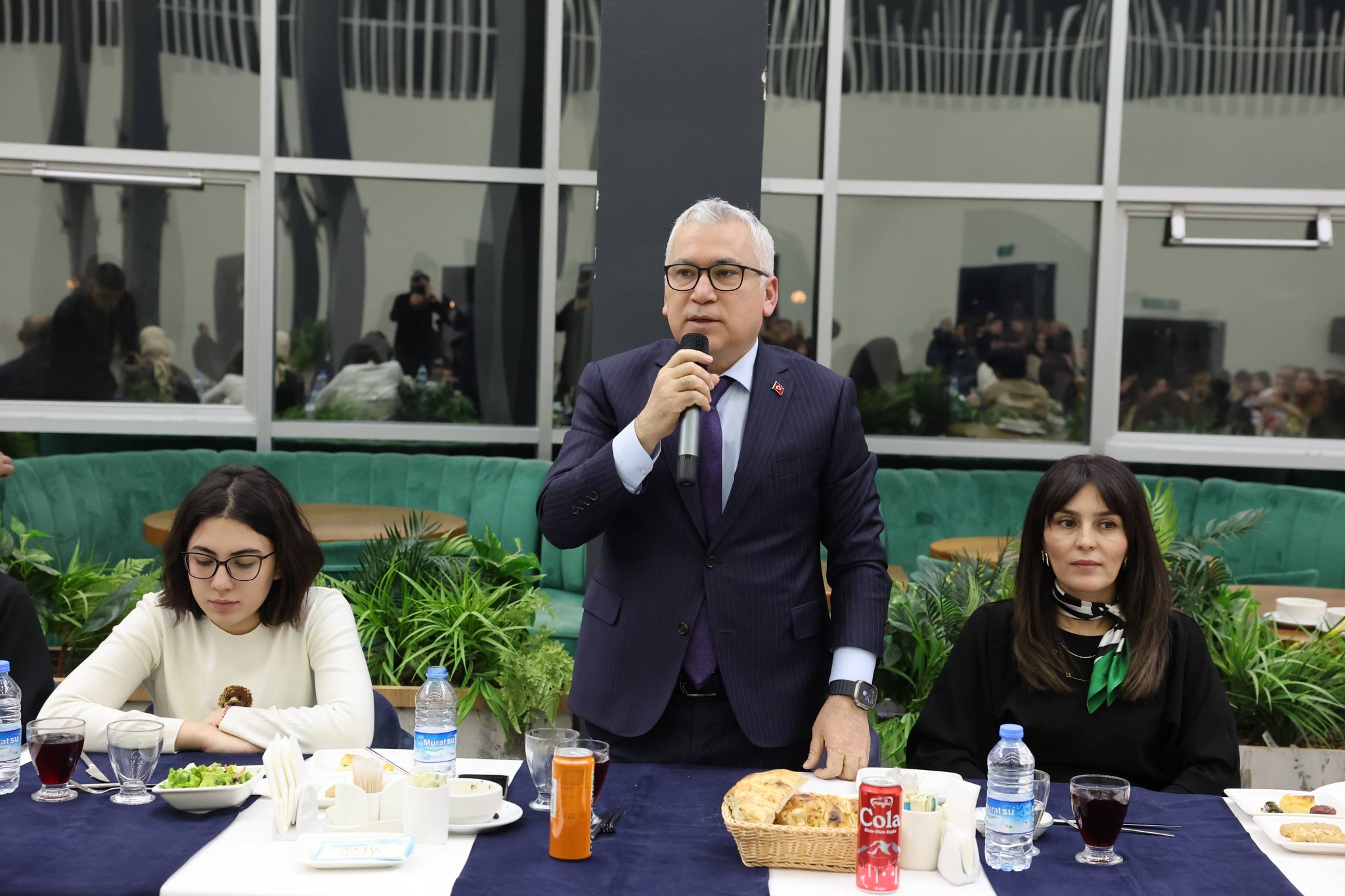 Vali Şimşek, personelle iftarda buluştu