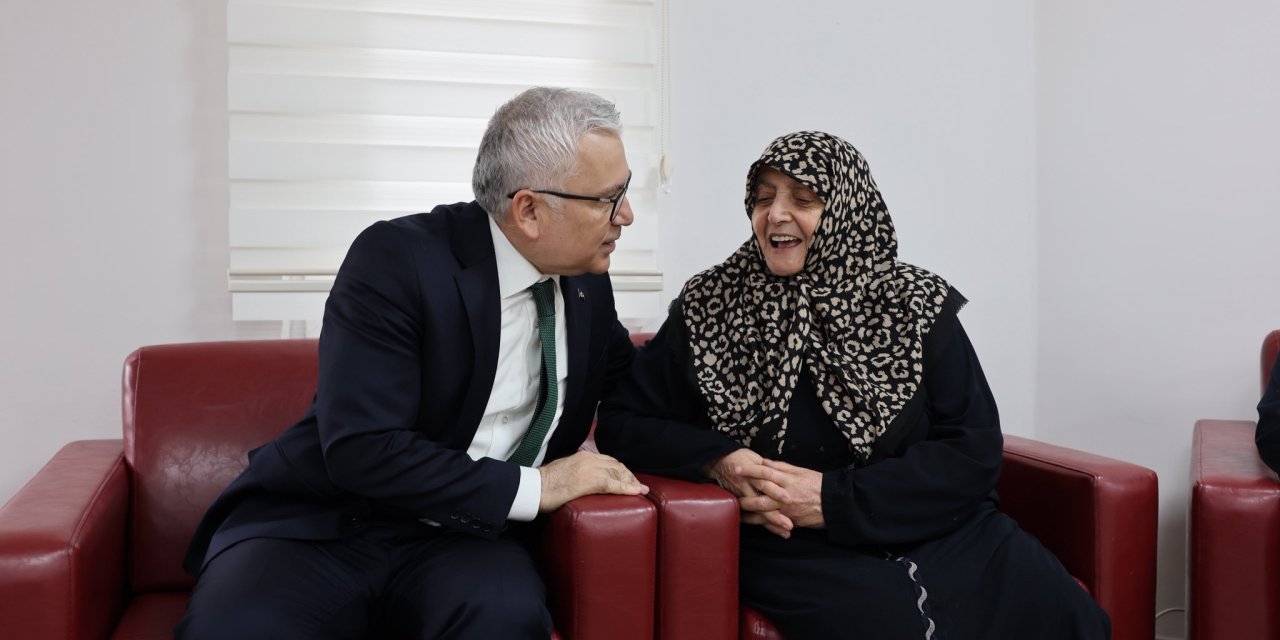 Sivas’ta bayramın adresi huzurevi oldu