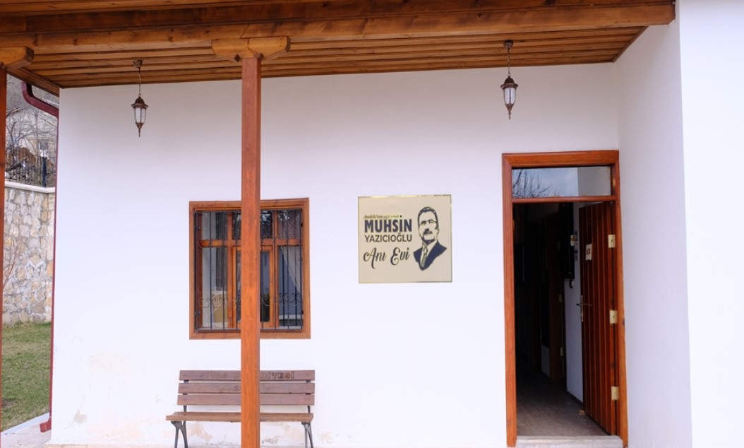 Sivas’ta Yazıcıoğlu’nun anı evine yoğun ilgi