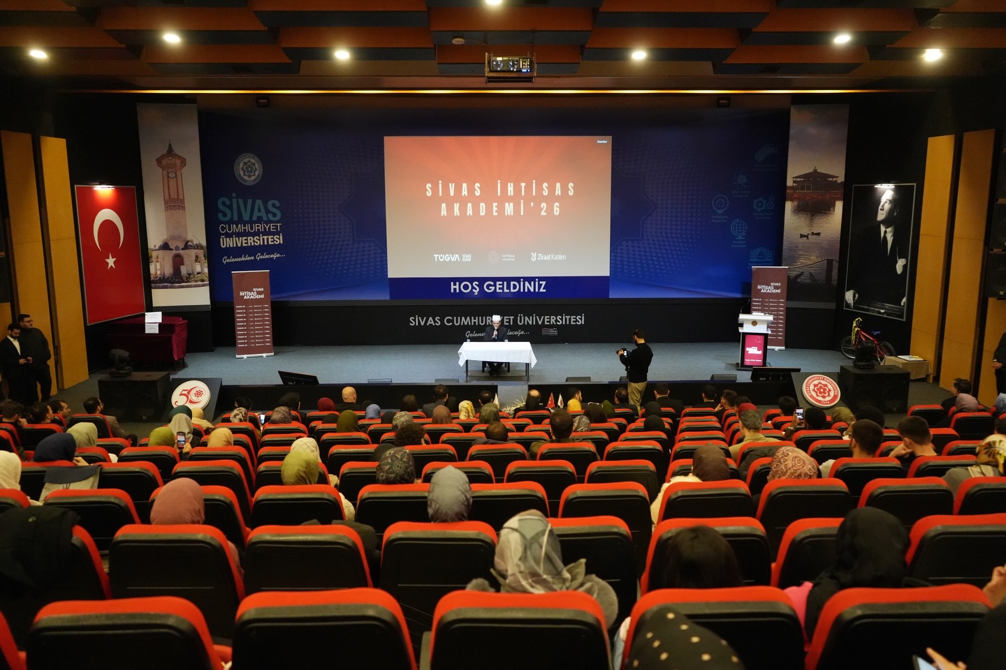 Sivas’ta öğrencilere akademik katkı programı