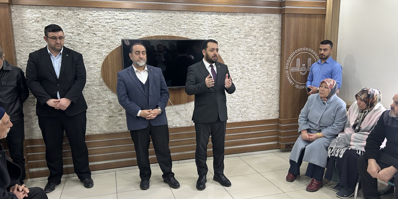 Sivas'ta umre dolandırıcılığı krizi büyüyor: Umreciler müftü ile görüştü