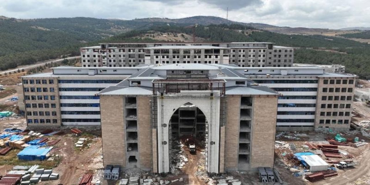 Sivas'ın 1071 yataklı hastanesinde son durum ne?