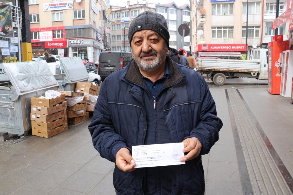 Helal parayı iade etti, umre yolunda dolandırıldı