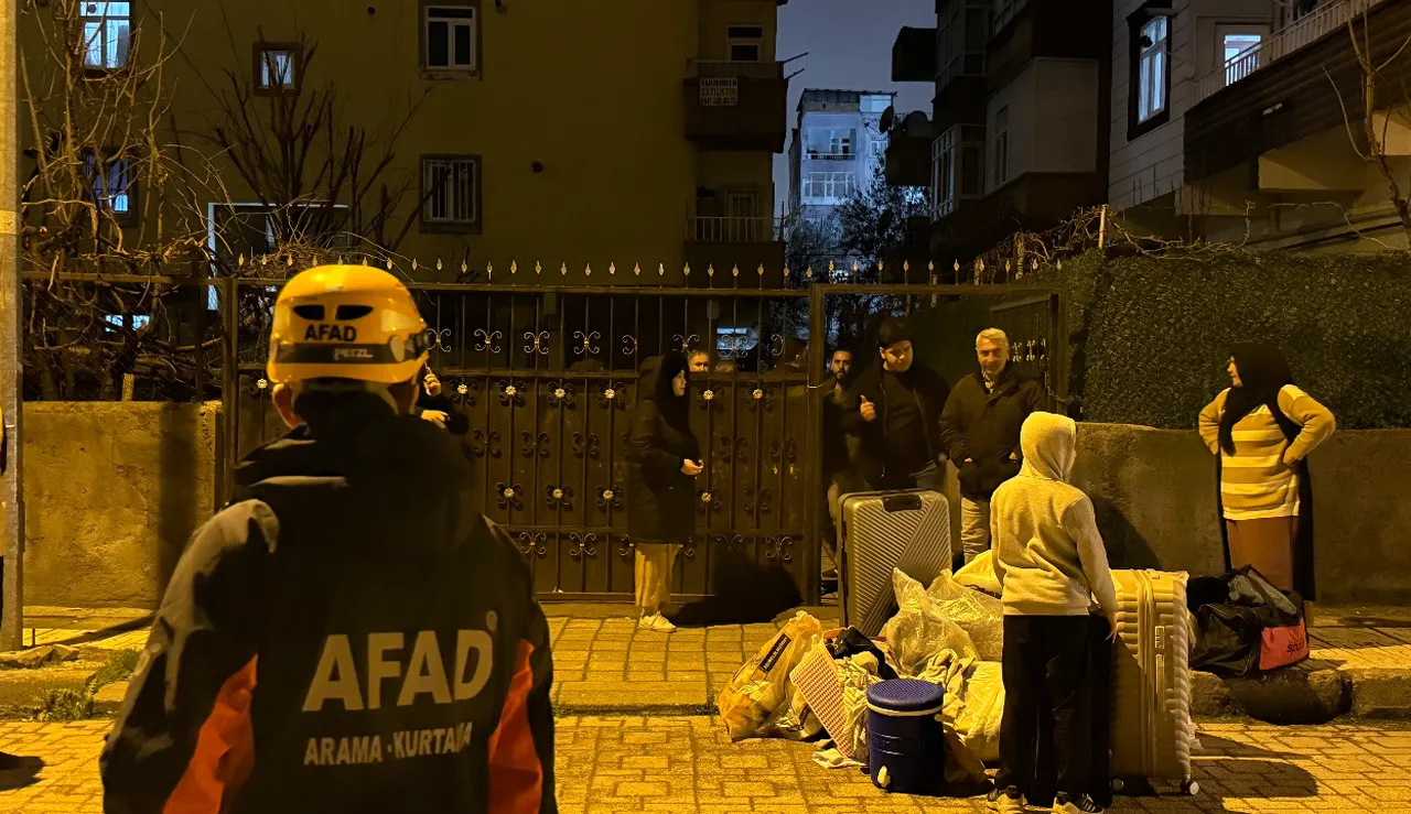 Apartmandan gelen ses 51 kişiyi evinden etti