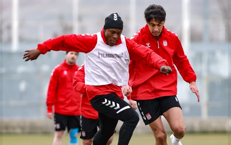 Sivasspor’da Erokspor mesaisi sürüyor