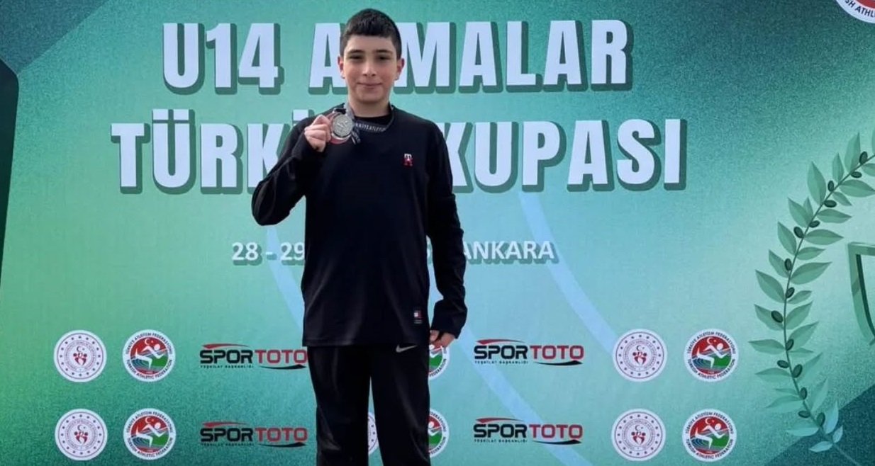 Sivaslı Atlet Türkiye Derecesiyle Gururlandırdı