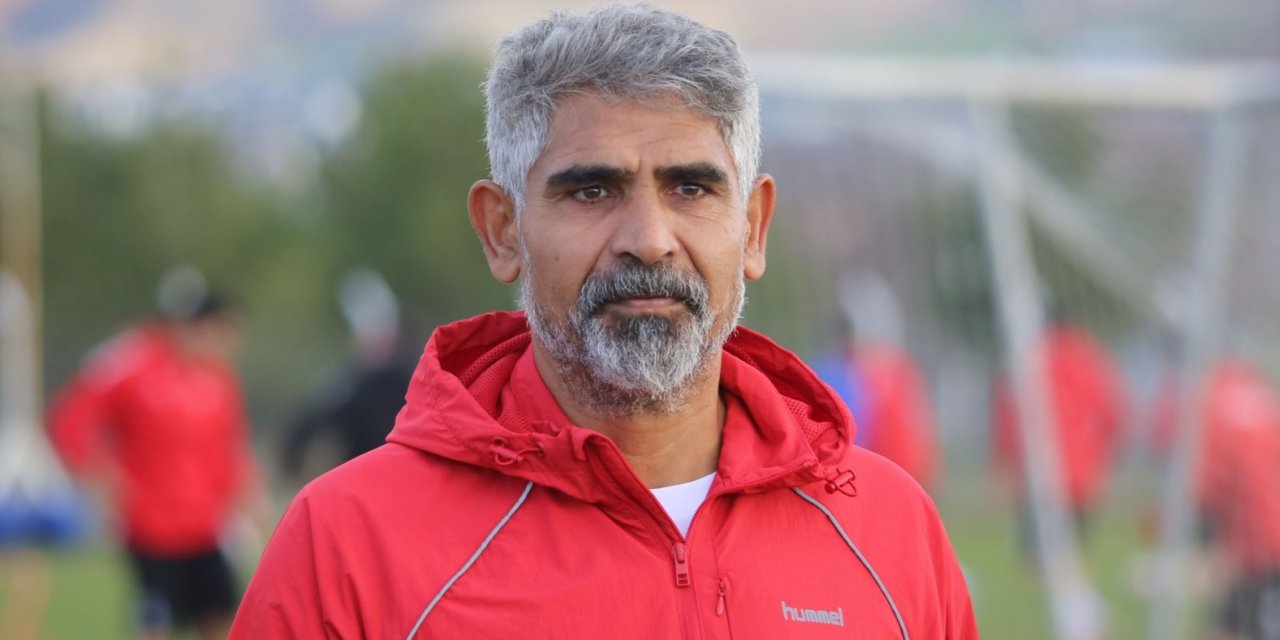 Sivasspor Teknik Direktörü Taşdemir: İnşallah Play-Off'a gireriz