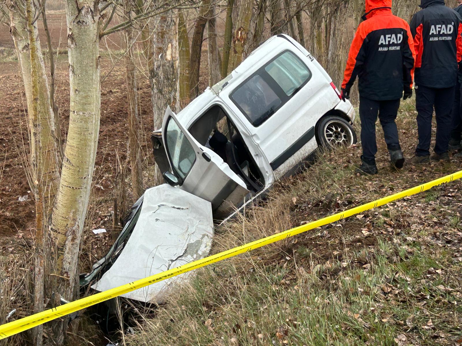 SON DAKİKA: Sivas'ta Otomobil Şarampole Uçtu, Ölü ve Yaralılar Var