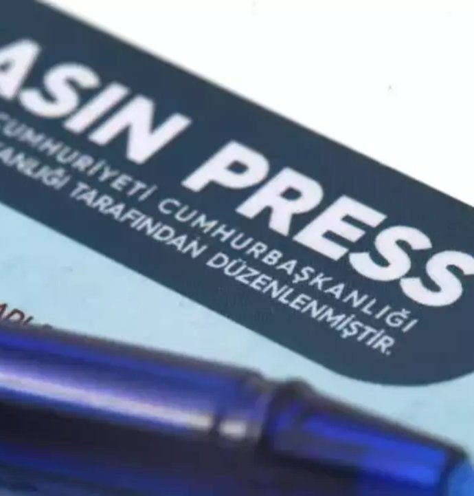 Basın Kartı Gösteren Gazeteciden Kimlik İstenmeyecek