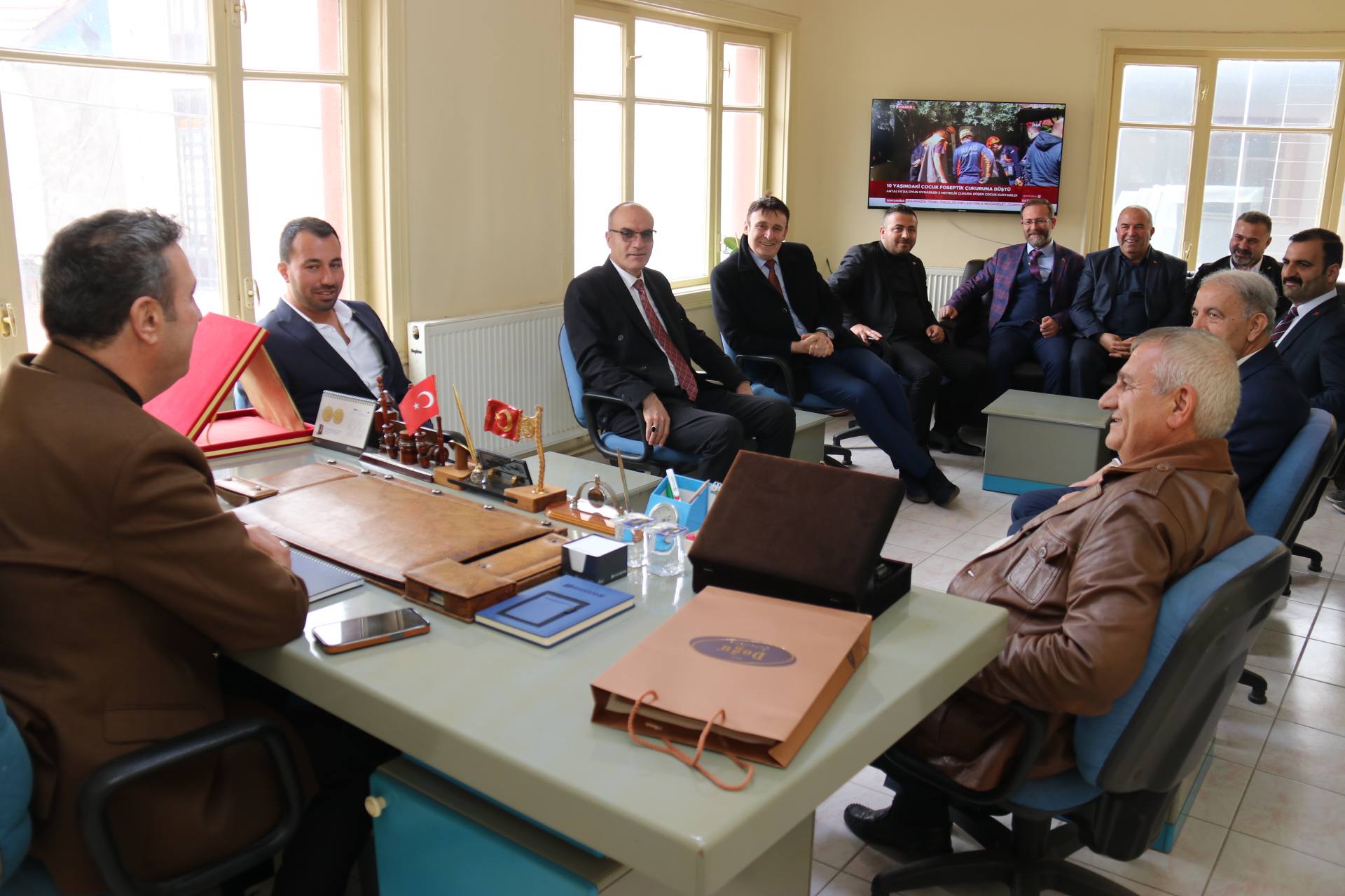 Akaryakıt zamları ve emeklilikteki adaletsizlikler esnafı zorluyor