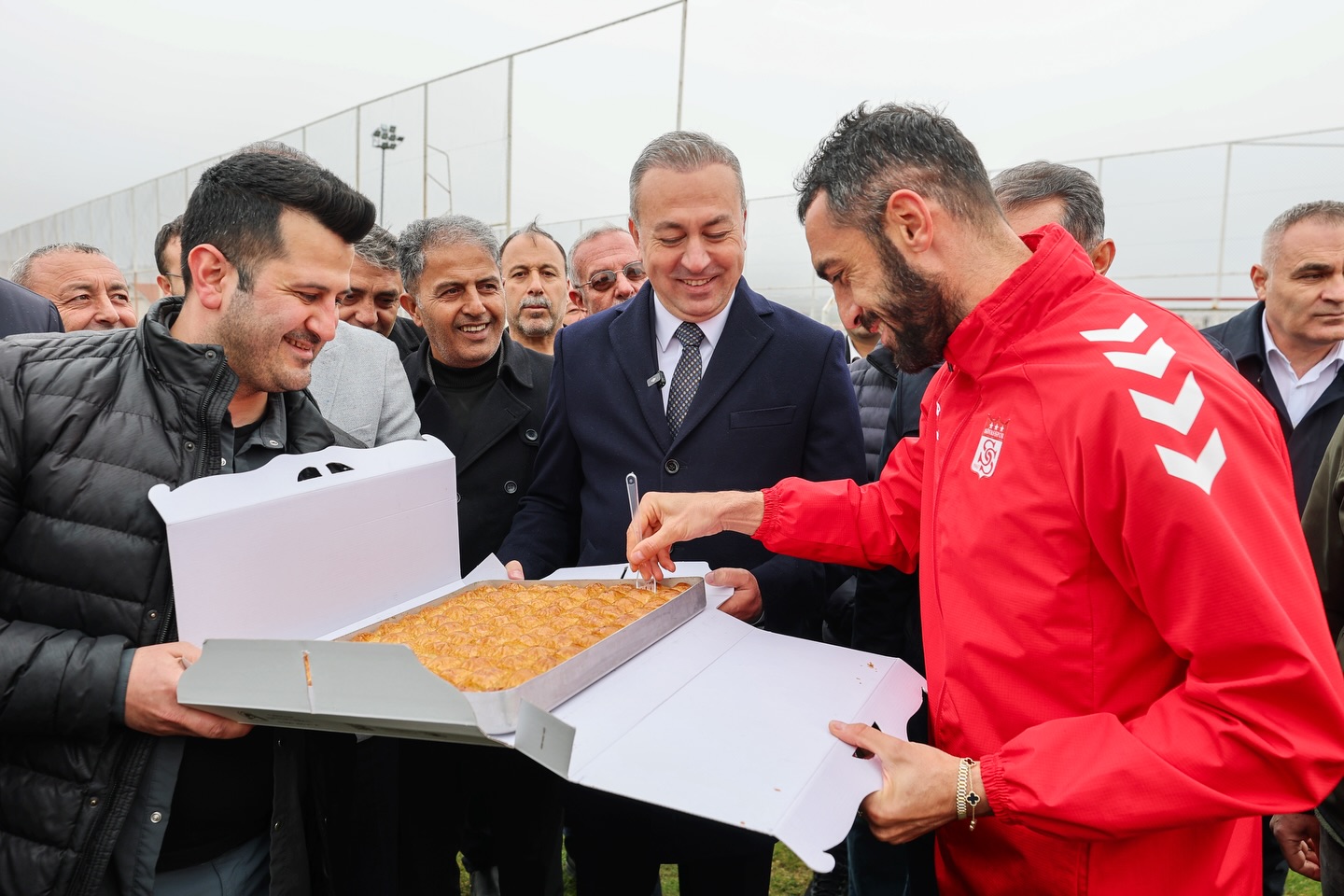 Sivasspor’a pazar maçı öncesi belediyeden moral dopingi