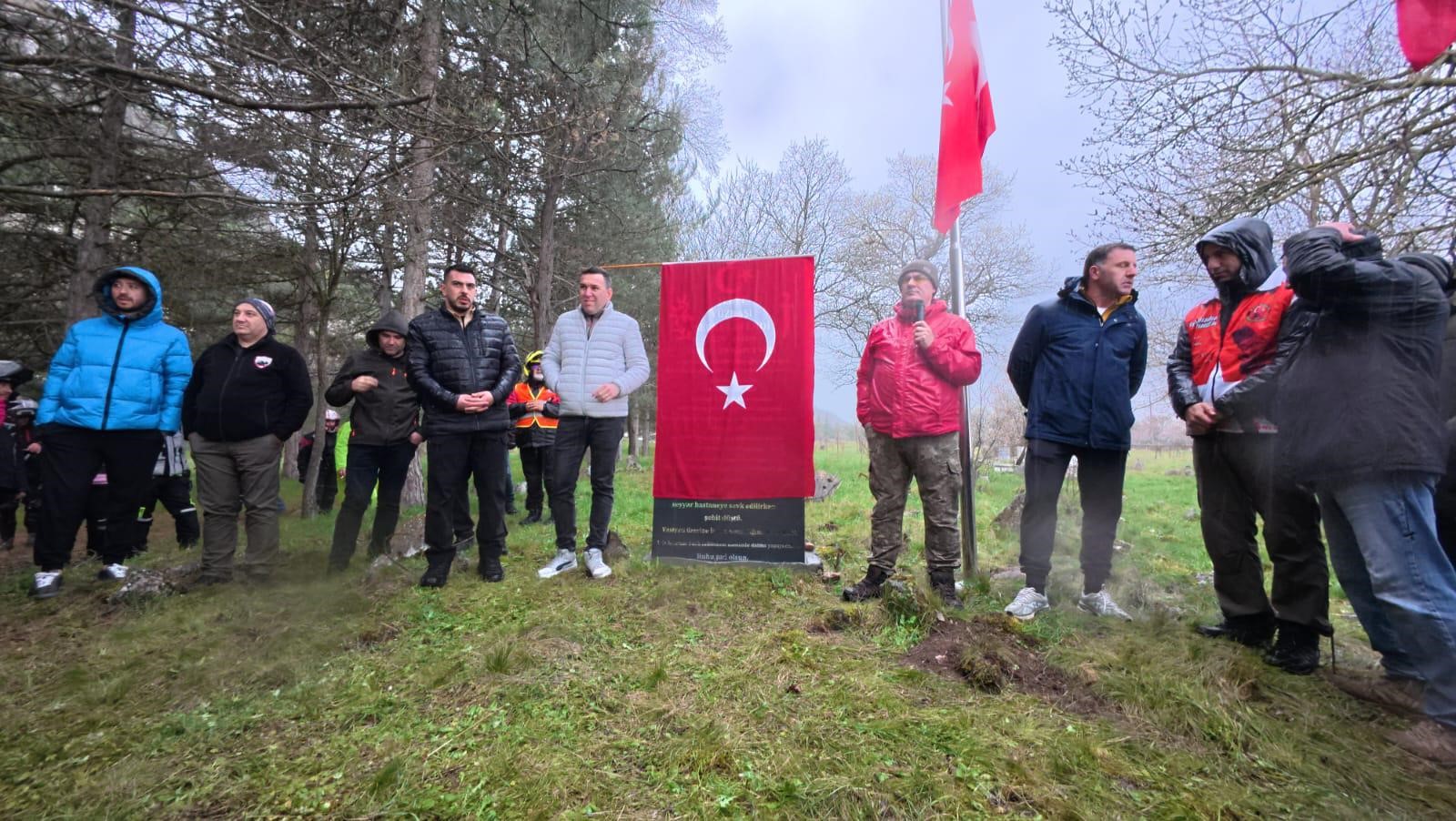 Şehit yüzbaşının kayıp mezarını buldular