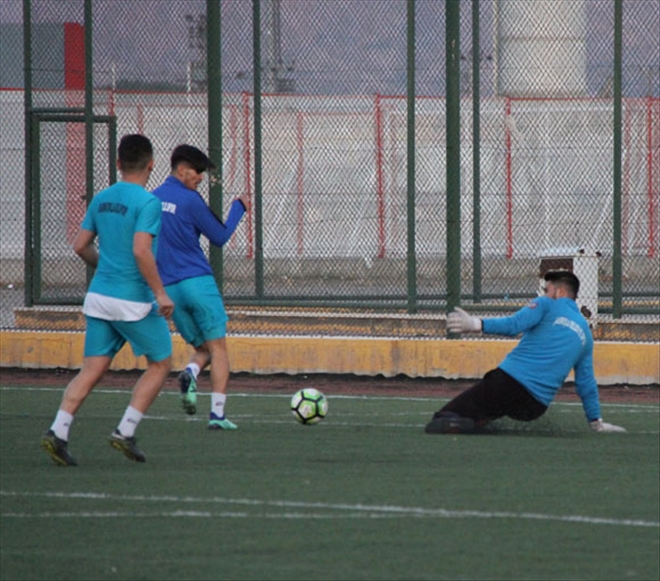 ŞARKIŞLA TURHAL´A KONUK OLACAK