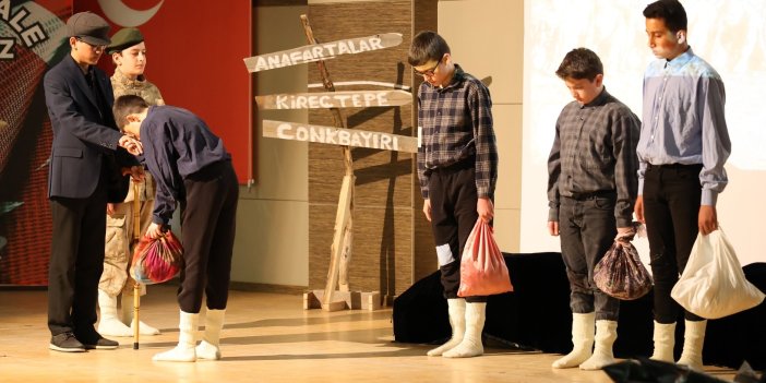 Çanakkale Destanı Sivas'ta tiyatro ile anlatıldı