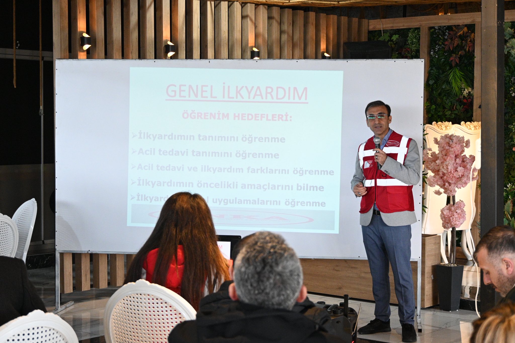 Sivas’ta Belediye Personeline Hayati Eğitim