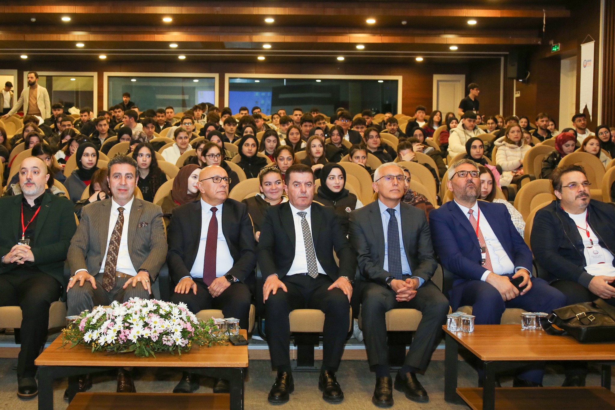 Sivas’ta mesleki eğitimde yapay zekâ masaya yatırıldı