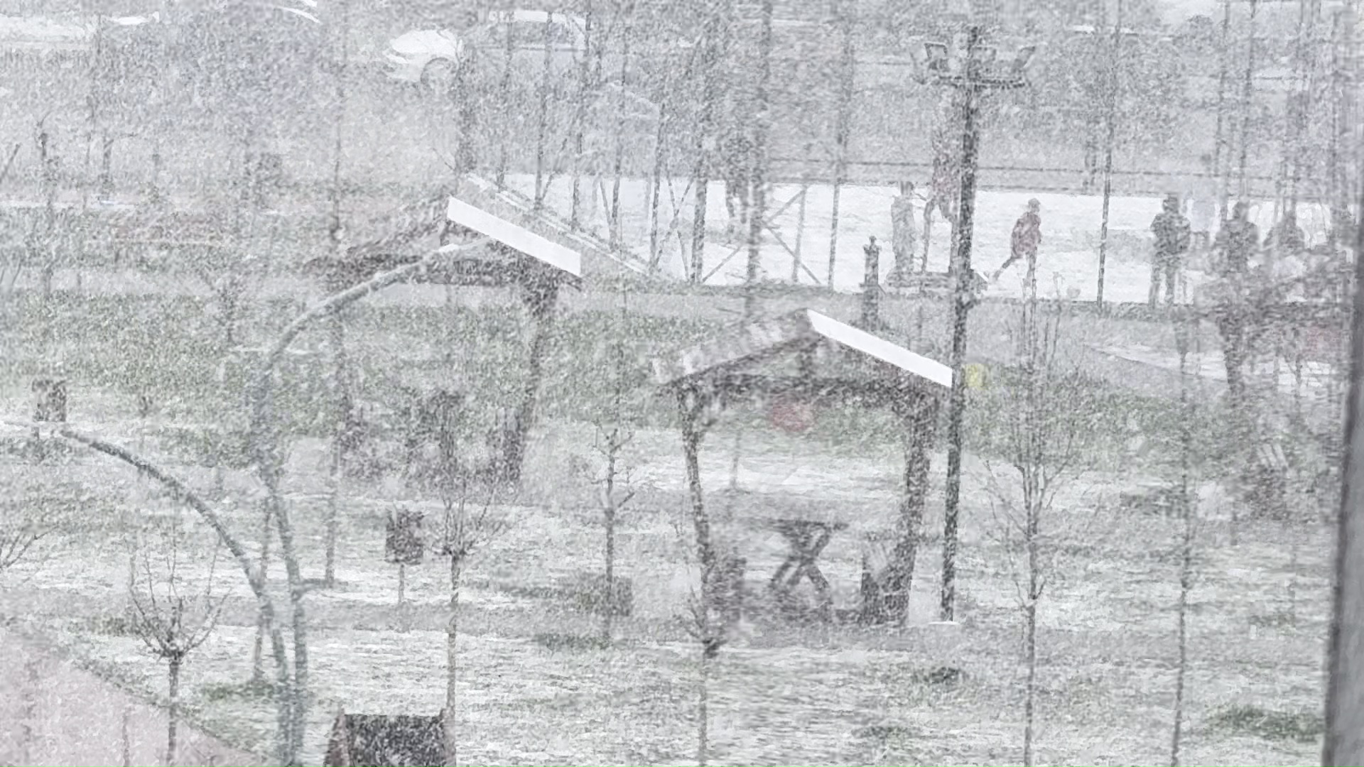 Sivas'a lapa lapa kar yağdı