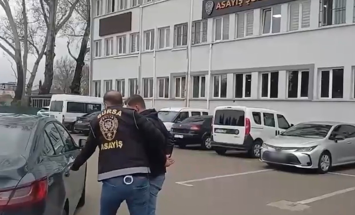 4 ildeki operasyonda 15 firari hükümlü yakalandı