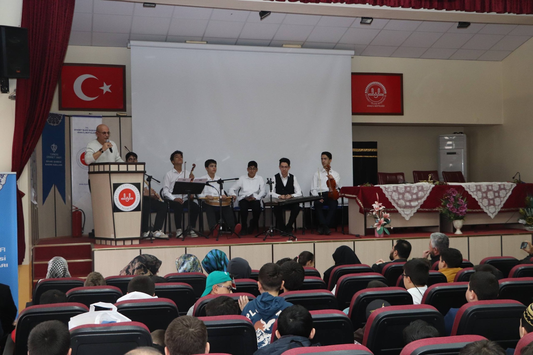 Sivas’ta hafızlara moral programı