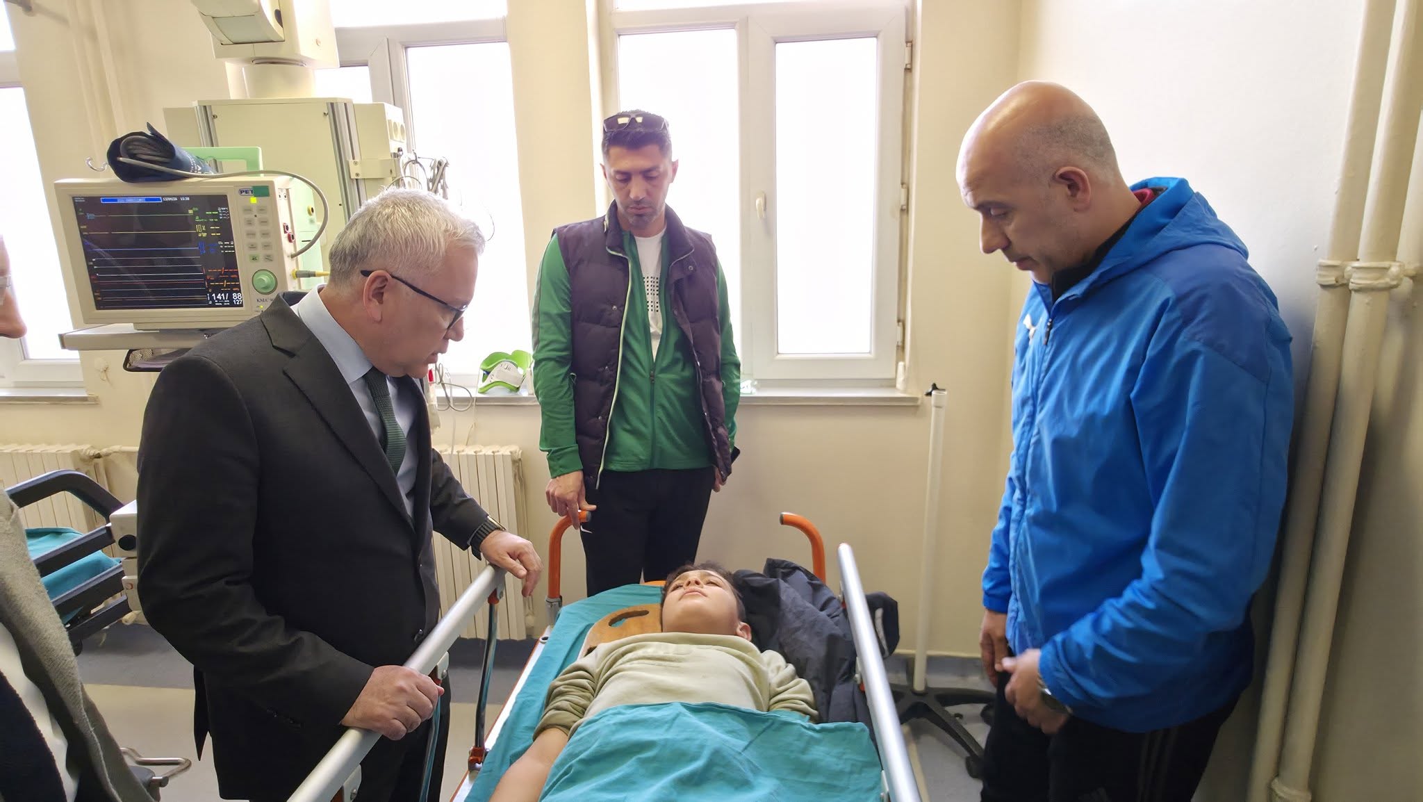 Vali Şimşek’ten yaralı sporculara geçmiş olsun ziyareti