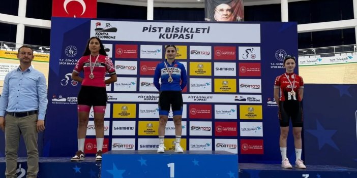 Bisiklette Sivas gururu! 3 madalya birden
