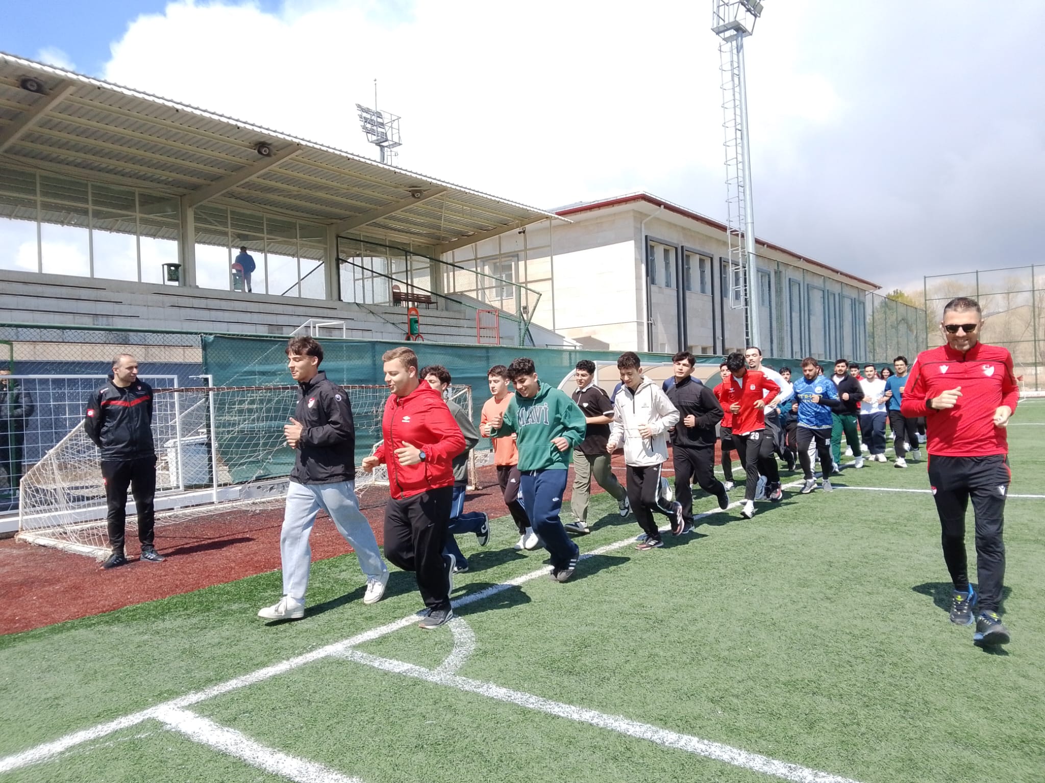 Futbolun yeni hakemleri Sivas’ta yetişiyor