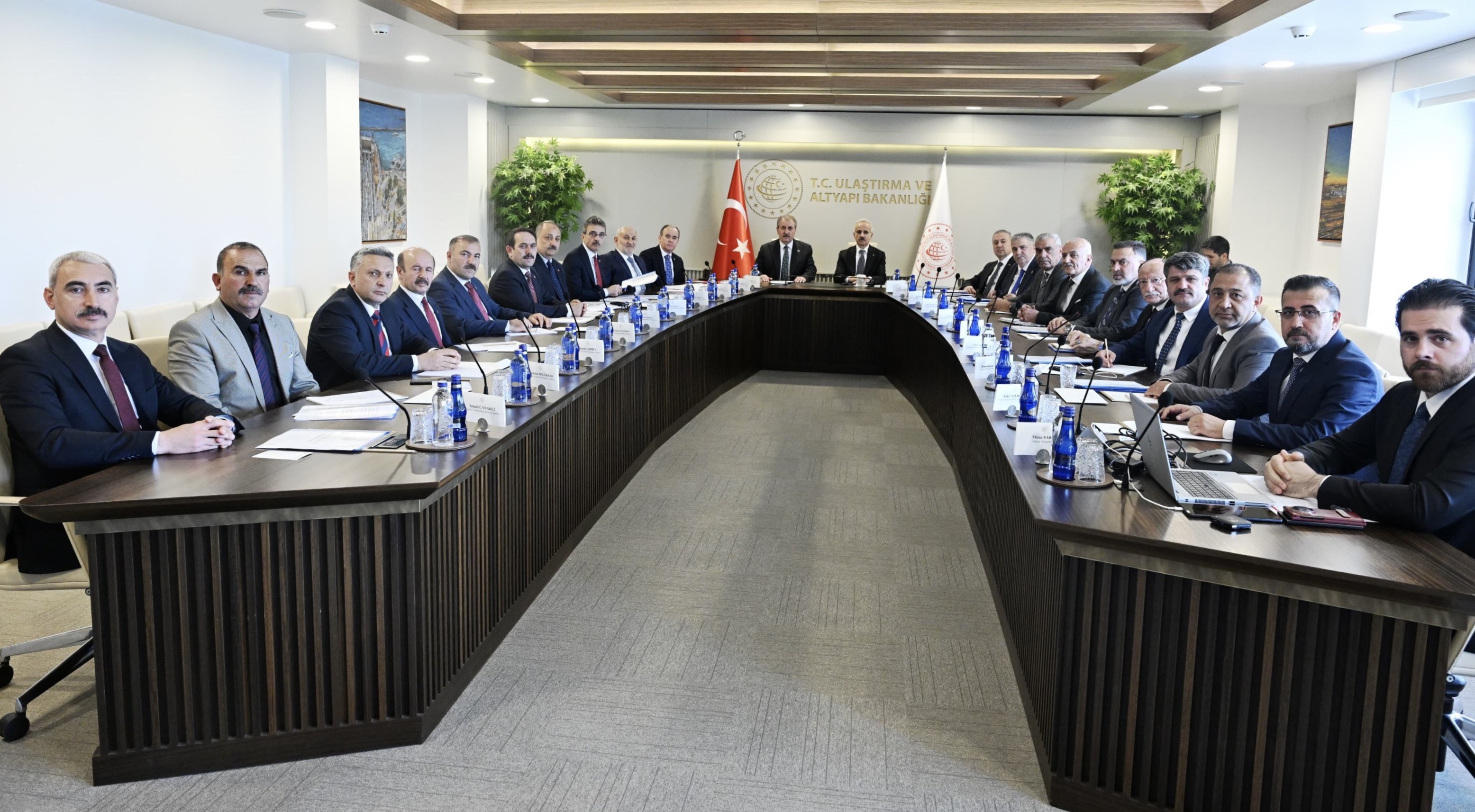 Sivas’ın ulaşım projeleri Ankara’da masaya yatırıldı