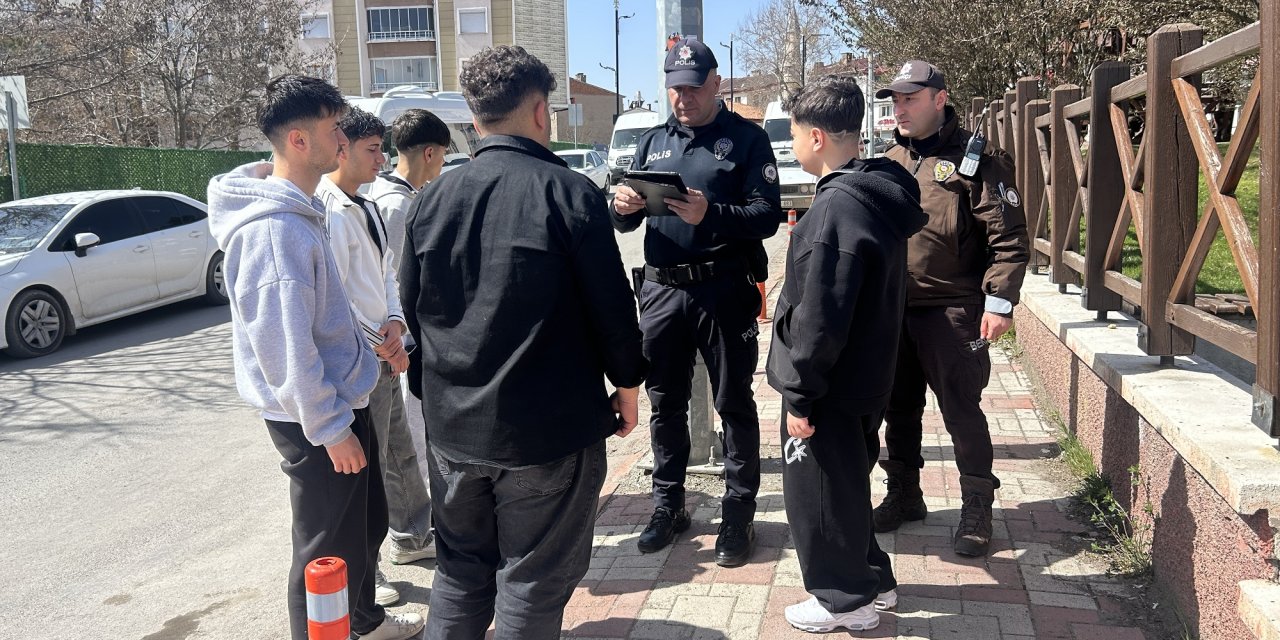 Sivas'ta okullarda güvenlik üst seviyeye çıkarıldı