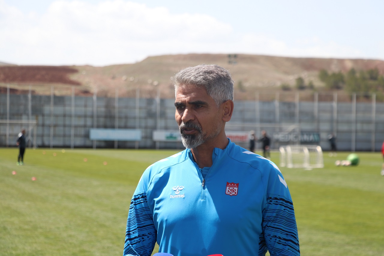 Taşdemir: "Hedefim Sivasspor'da şampiyonluk yaşamak''
