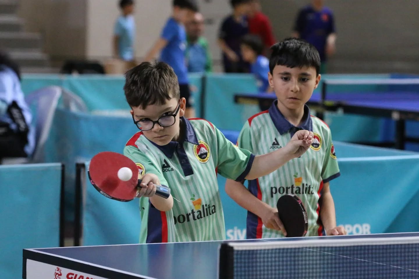 Sivas’ta grup müsabakaları rüzgarı