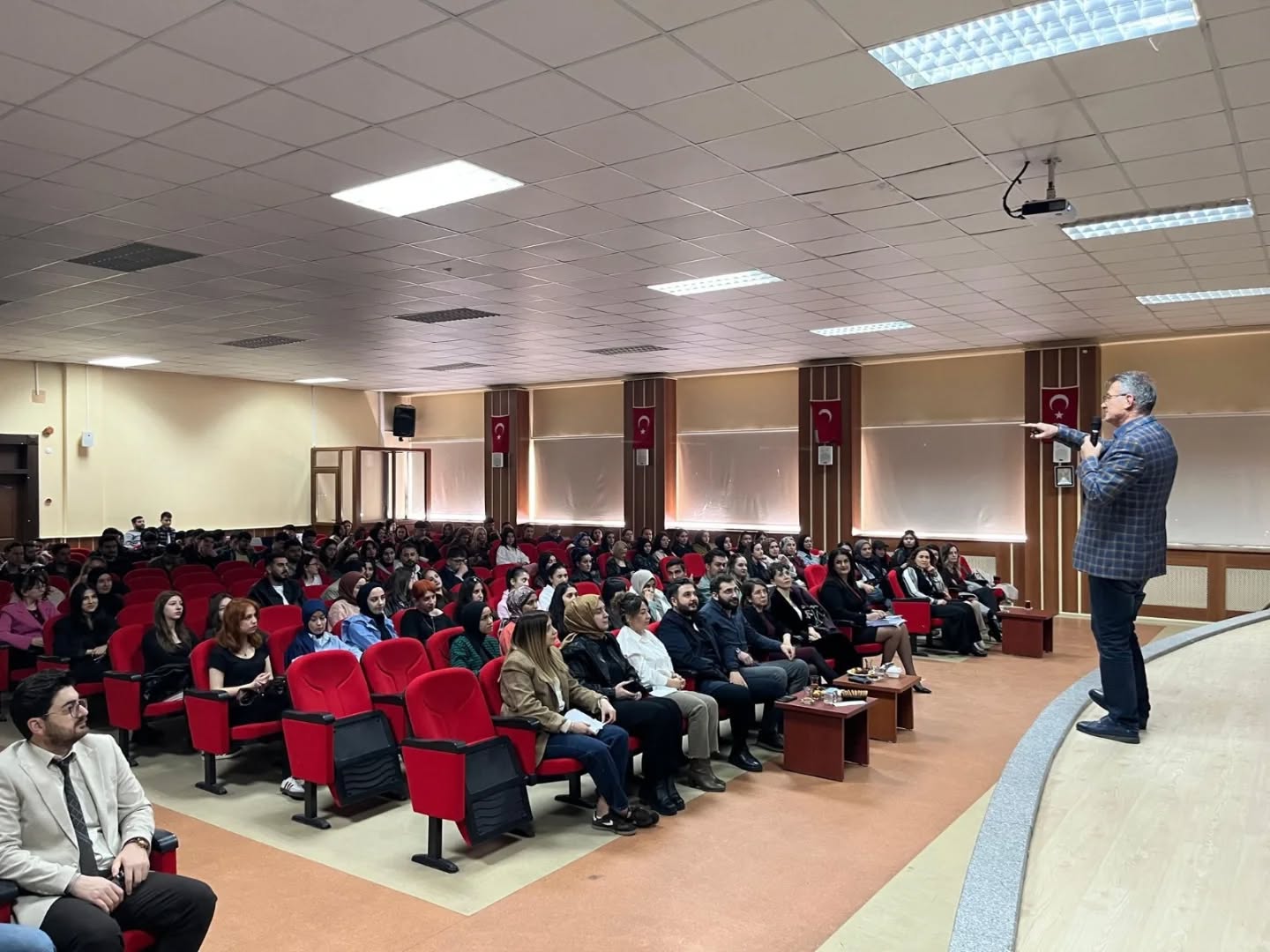 Sivas'ta gençlere iş hayatı için rehberlik