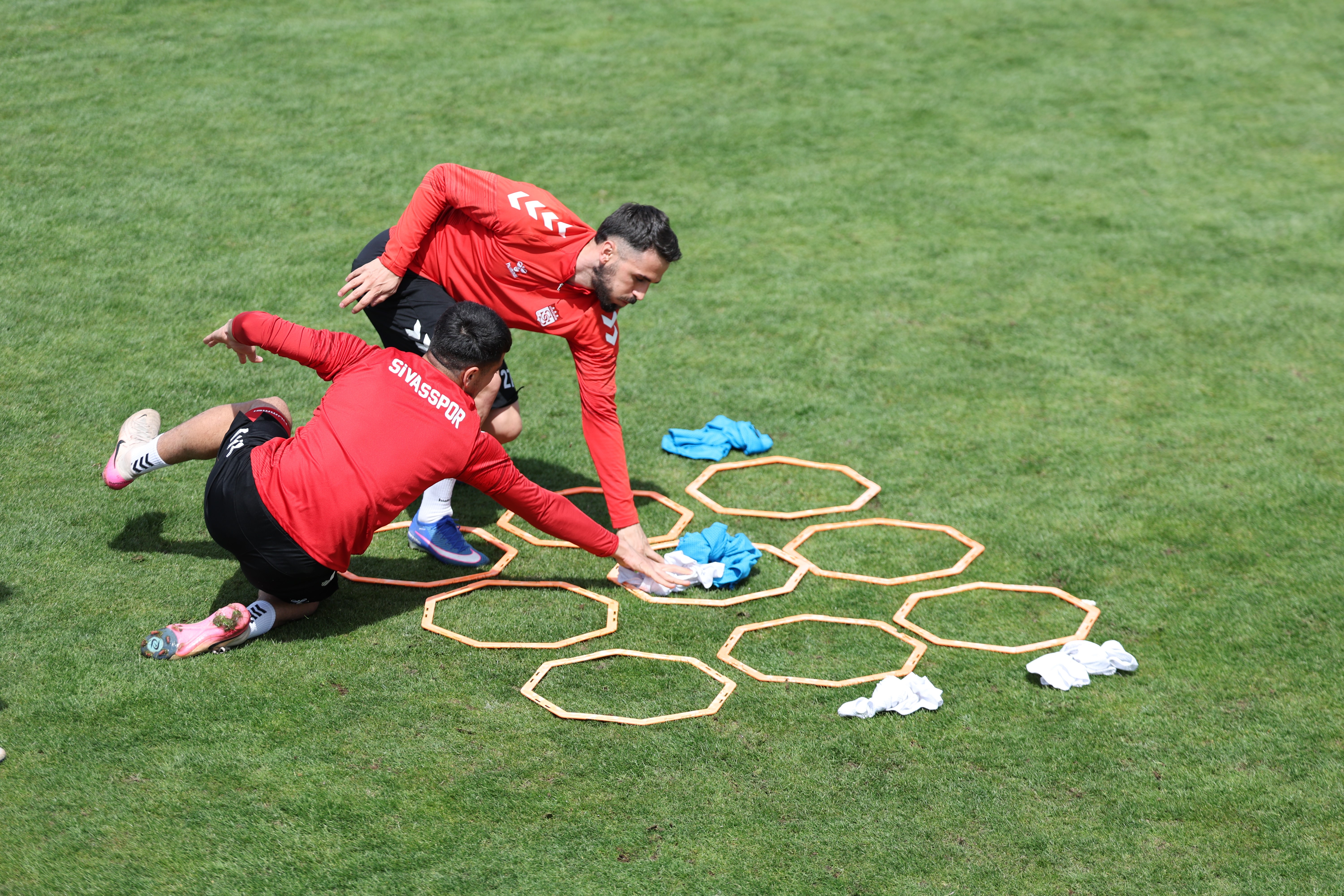 Sivasspor’da pas ve taktik ağırlıklı antrenman