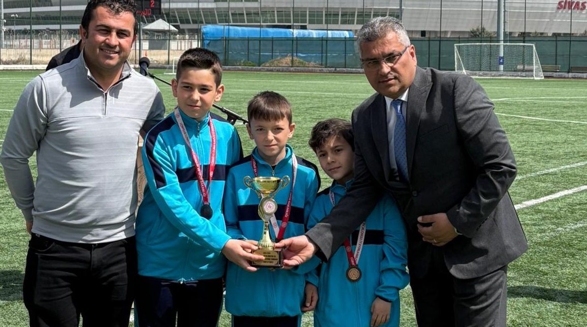Sivas’ta minik futbolculardan büyük gurur