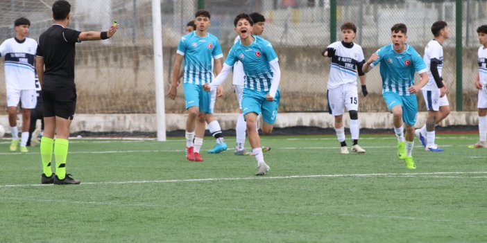 Sivas’ta okul sporlarında büyük mücadele