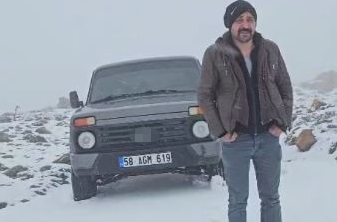 Sivas'ta Mantar Ararken Kışı Yaşadı