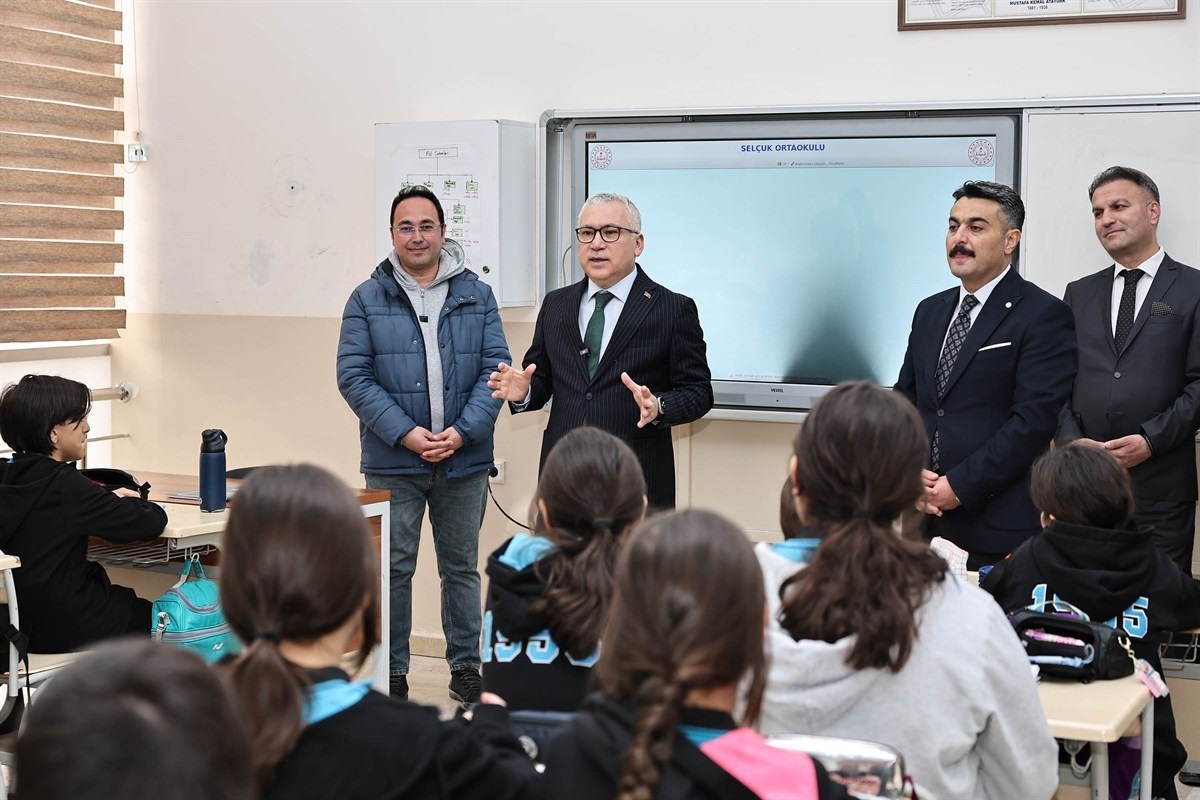 Sivas Valisi Şimşek'ten okullarda güvenlik denetimi