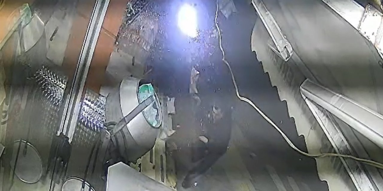 Sivas'taki kazada mucize kurtuluş, yaya son anda kurtuldu