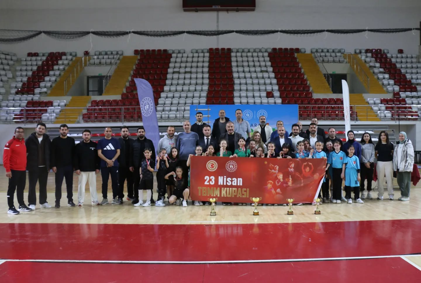 Sivas’ta 23 Nisan etkinliklerine spor damga vurdu